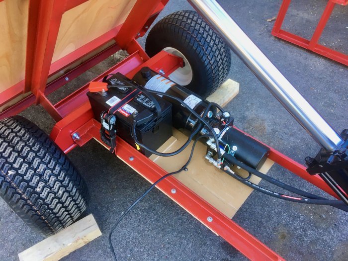 2-ton wagon with electric powered dump