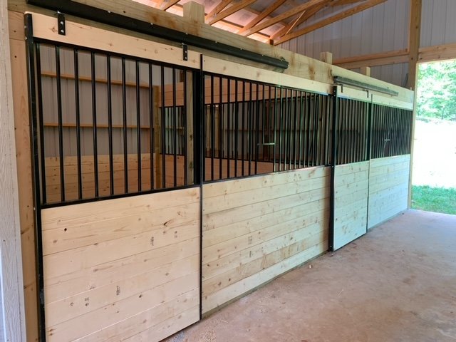 Black Horse  Stall Kits